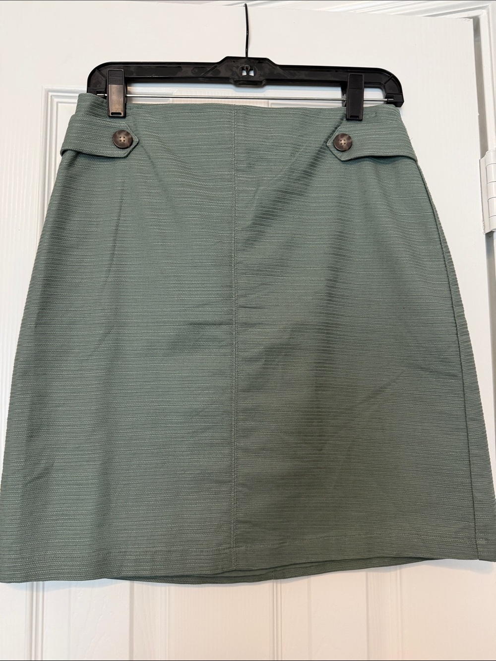 Ann Taylor Green Textured Mini Skirt with Button Tabs